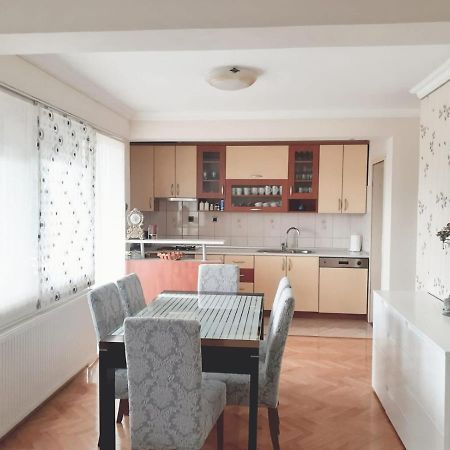 Spacious 80M2 Apartment In The Center Ljubuški Exteriér fotografie
