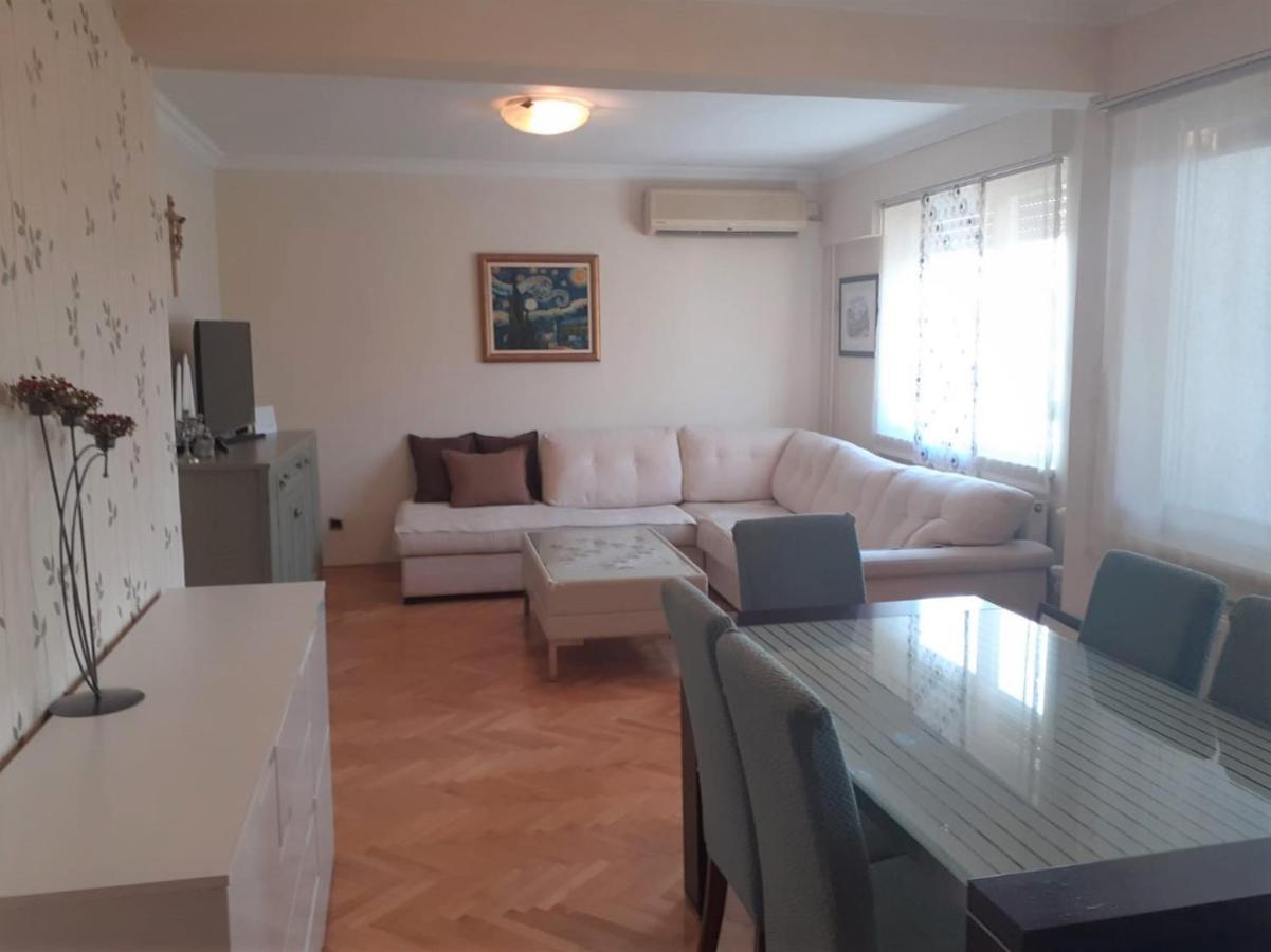 Spacious 80M2 Apartment In The Center Ljubuški Exteriér fotografie