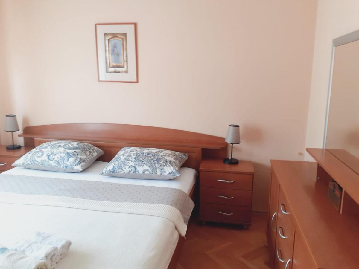 Spacious 80M2 Apartment In The Center Ljubuški Exteriér fotografie