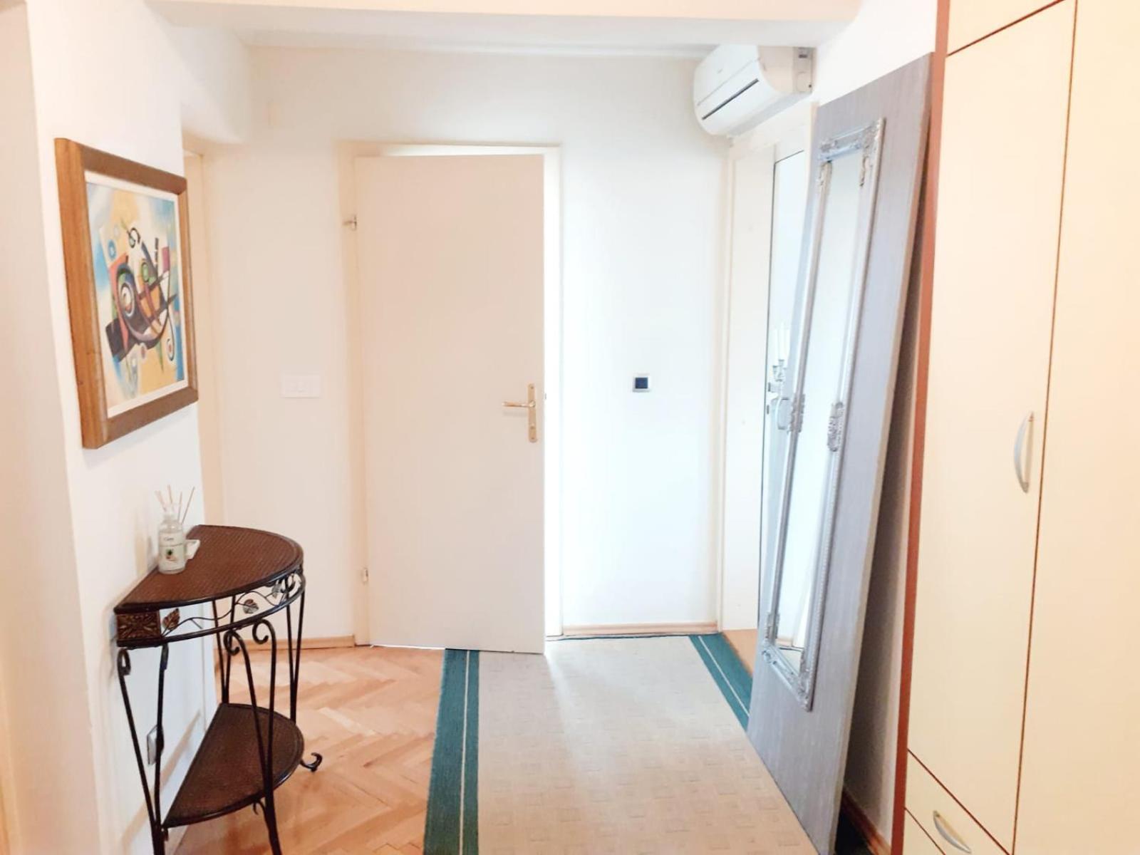 Spacious 80M2 Apartment In The Center Ljubuški Pokoj fotografie